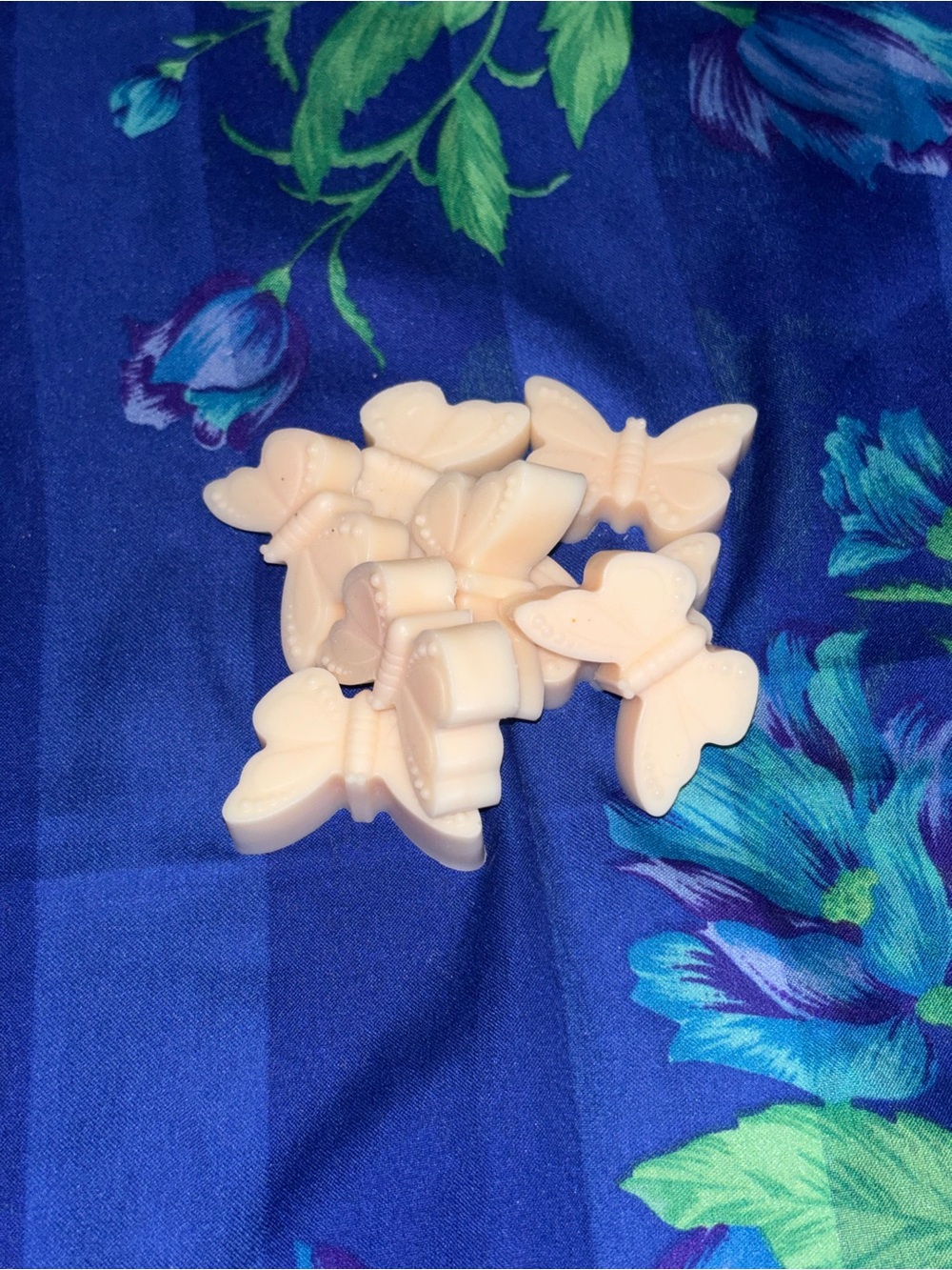 Fresh and clean Butterfly Wax Melts - Decorative Home Candle Accents